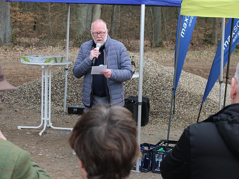 Thomas Weißenfeld ist Vorstandsvorsitzender der Bürgerenergiegenossenschaft im Landkreis Bad Kissingen, hier bei der Einweihung des Solarparks Waizenbach.Ende März geht der Solarpark Waizenbach ans Netz. Es ist das erste Projekt der Bürgerenergiegenossenschaft des Landkreises Bad Kissingen. Thomas Weißenfeld ist Vorstandsvorsitzender der Bürgerenergiegenossenschaft im Landkreis Bad Kissingen, hier bei der Einweihung des Solarparks Waizenbach.