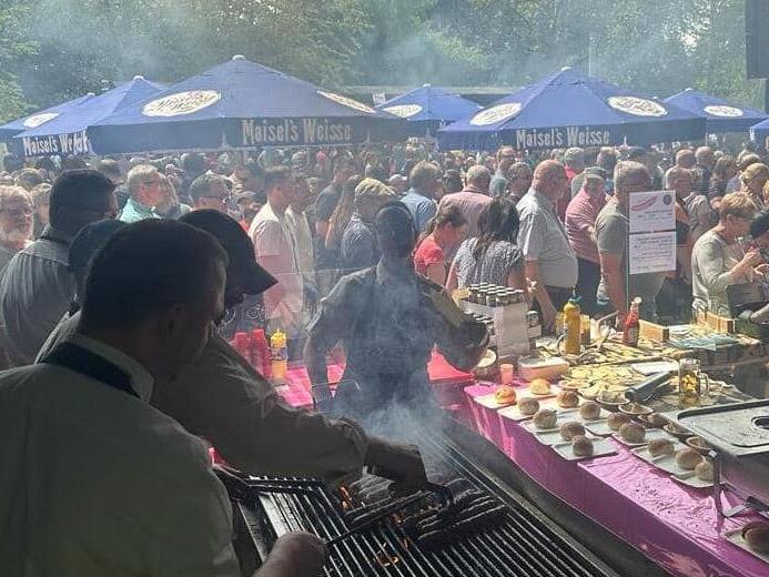 Beim „Bratwurstgipfel“ in Pegnitz herrschte großer Andrang.