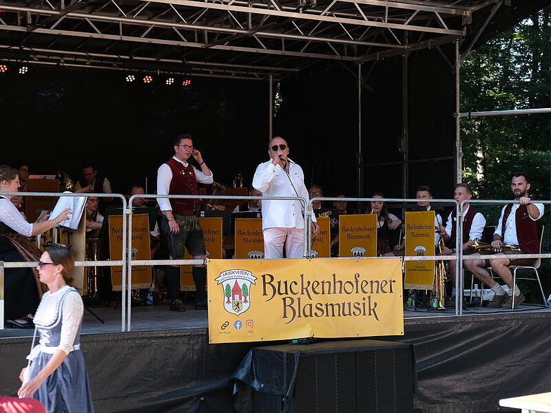Weinfest Musikverein Buckenhofen 2024Weinfest Kellerwald 2024 Weinfest Musikverein Buckenhofen 2024Weinfest Kellerwald 2024