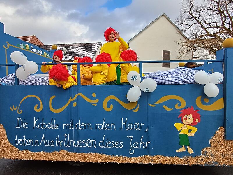 Rosenmontagszug in Aura