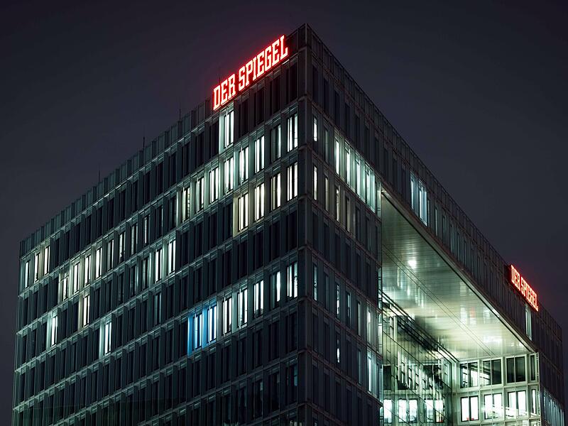75 Jahre "Der Spiegel" - Verlagsgebäude