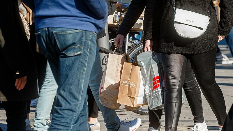 Extrem umstritten in Bamberg: am 1. Adventsonntag  sollen die L&auml;den &ouml;ffnen.