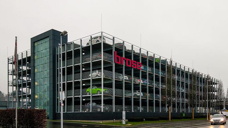 Das neue Brose-Parkhaus ist Teil des Investitionspakets zur Standortsicherung. Aber ein Standort braucht auch genug qualifizierte Arbeitskr&auml;fte.