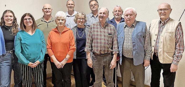 Der Fideliaverein ehrte zahlreiche Mitglieder f&uuml;r langj&auml;hrige Mitgliedschaft: (von links) Lisa Th&uuml;rmer, Marion Weber, Manfred Weber, Gertrud Weber, Ewald Brand (2. Vorsitzender), Claudia Meierl, Ralf Kaufmann, Herbert Liebenstein, Erich Greubel, E...