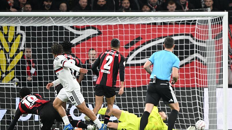 Bayer Leverkusen - 1. FC Nürnberg Bayer Leverkusen - 1. FC Nürnberg