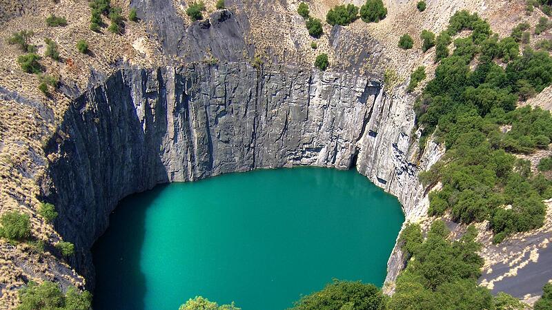 Das Big Hole ist eine ehemalige Diamantenmine in S&uuml;dafrika. Nicht ganz so gro&szlig;, aber nahe dran, w&auml;re das Popp&rsquo;sche Energie-Loch, um Ha&szlig;furt zu versorgen.