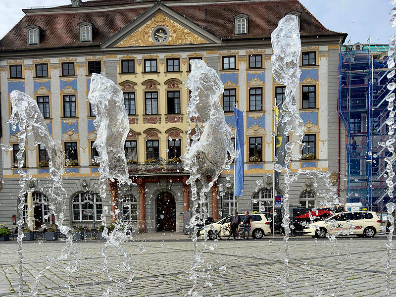 Brunnen auf dem Coburger Marktplatz Brunnen auf dem Coburger Marktplatz