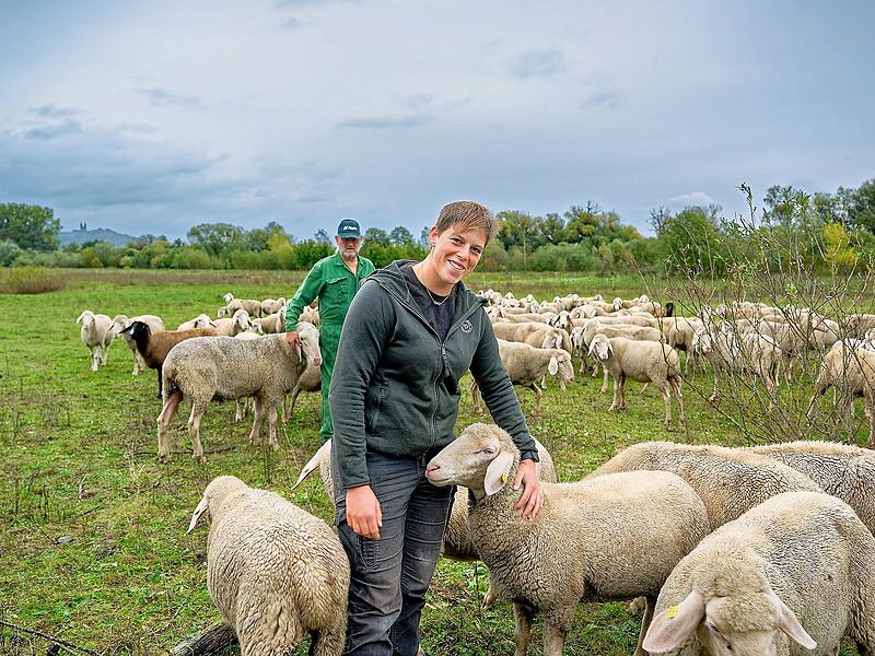 Melissa Zipfel ist Schäferin und Baggerfahrerin Melissa Zipfel ist Schäferin und Baggerfahrerin