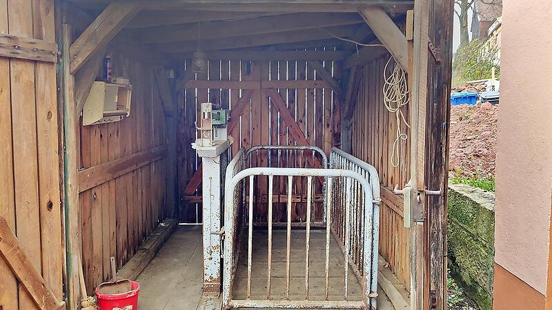 Das alte Wiegeh&auml;uschen in Waldfenster soll erhalten und instand gesetzt werden.