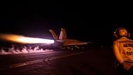 US-Jet startet zu Angriffen auf Huthi-Stellungen