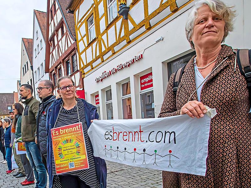 Menschenkette FOForchheim & Fränkische Schweiz Menschenkette FOForchheim & Fränkische Schweiz