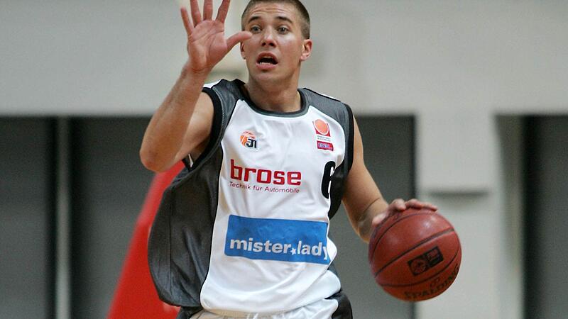 Brose gg Patras 2109 43 Hamann Steffen Hamann im Heimtrikot 2007/08.