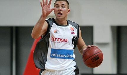 Steffen Hamann im Heimtrikot 2007/08.