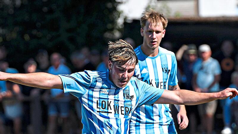 Die Knetzgauer um Leon Frank (vorne) wollen den ersten Sieg in dieser Saison landen.Ryan Evans Die Knetzgauer um Leon Frank (vorne) wollen den ersten Sieg in dieser Saison landen.Ryan Evans