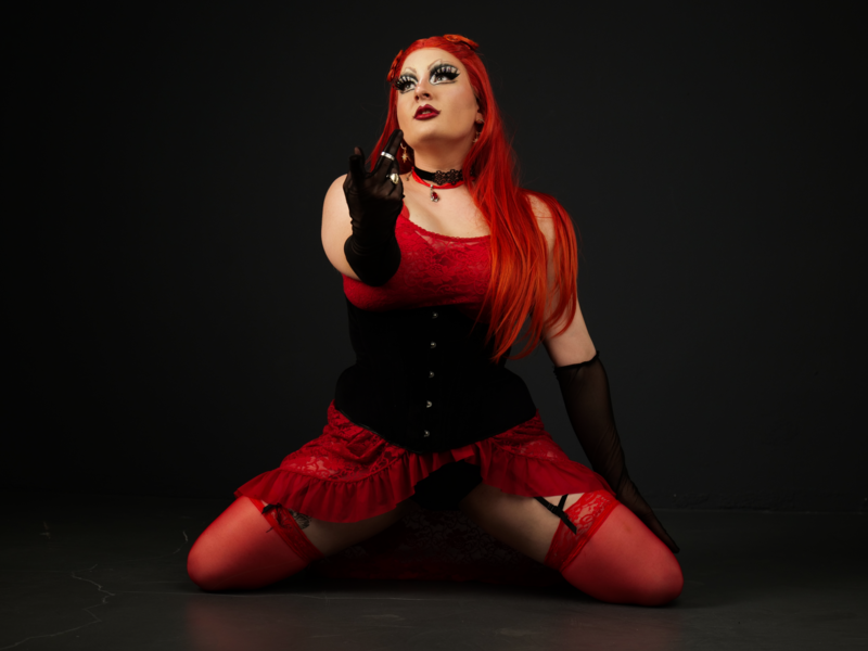 &bdquo;Das Spiel mit Geschlecht, ist von Grund auf queer&ldquo;, sagt Drag Queen Blu Tung.