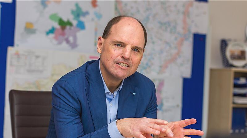 Michael Hofmann hat alle H&auml;nde voll zu tun als Parlamentarischer Gesch&auml;ftsf&uuml;hrer der CSU-Fraktion im Bayerischen Landtag und als Kreisvorsitzender der Christsozialen. Sieht er sich in Zukunft stattdessen als Forchheims Landrat?