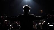 Das Coburger Landestheater Coburg sucht einen Nachfolger oder eine Nachfolgerin für Generalmusikdirektor Daniel Carter, der nach der Spielzeit 2025/2026 komplett ans Staatstheater nach Weimar wechselt.