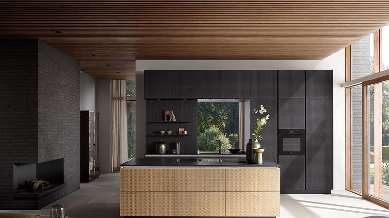 Küchenfront mit der Optik «Wiener Geflecht» Küchenfront mit der Optik «Wiener Geflecht»