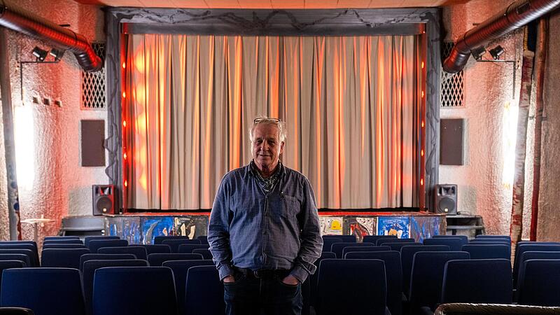 Wie die Bilder laufen lernen: Bruno Schneyer in seinem Reich.