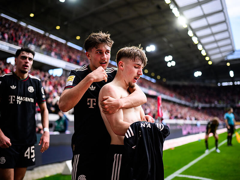 Zwei junge Franken, die den FC Bayern am Samstag sp&auml;t jubeln lie&szlig;en: Tom Bischof (links) und Lennart Karl.