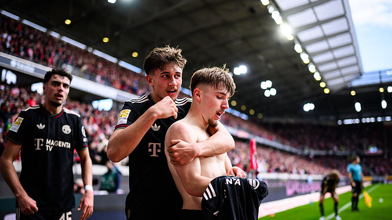 Zwei junge Franken, die den FC Bayern am Samstag sp&auml;t jubeln lie&szlig;en: Tom Bischof (links) und Lennart Karl.