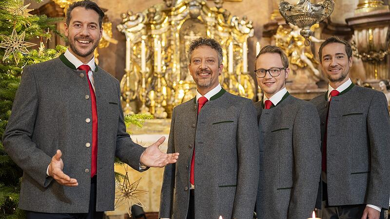 Die Stimmen der Berge treten beim Zauber der Weihnacht auf.