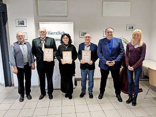 Ehrungen auf dem S&auml;ngerkreistag: (von links) Elmar Brehm (SG Bad Kissingen), Stefan Greubel, Andrea Metzler, Hubert Dorn, Carsten Ahlers und Ilona Seufert (SG Bad Kissingen)