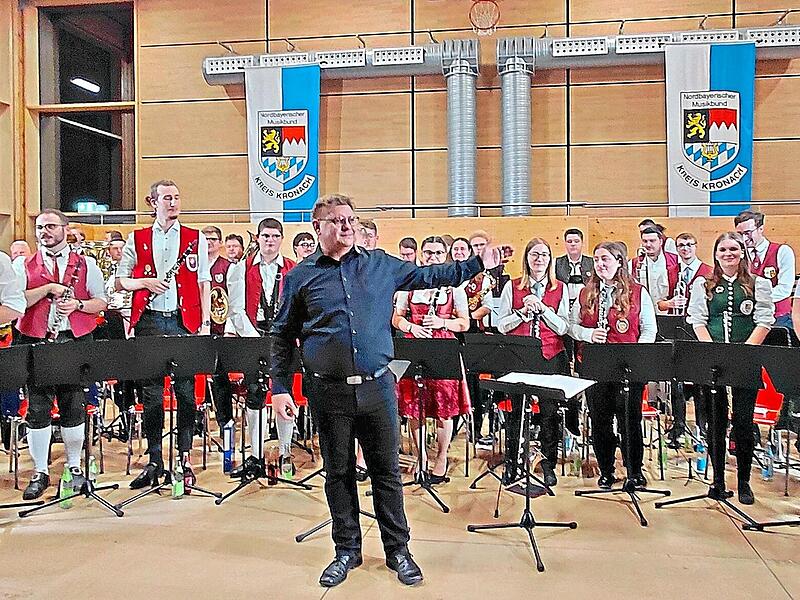 Das Kreisorchester Kronach unter der Leitung von Florian Beetz.Heike Schülein Das Kreisorchester Kronach unter der Leitung von Florian Beetz.Heike Schülein