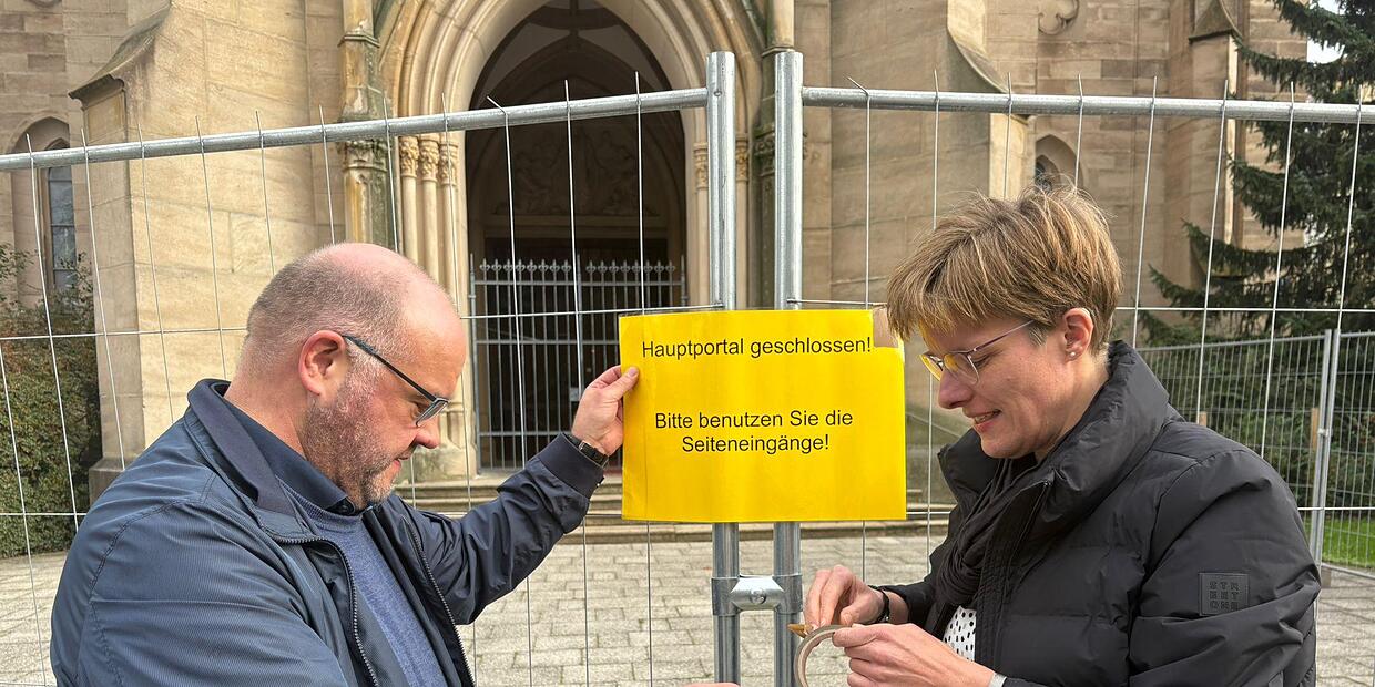 What's behind the construction fence in front of the Sacred Heart ...