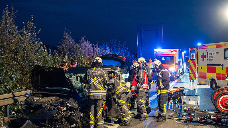 Geisterfahrer verursacht schweren Unfall auf der A70: Fahrschulauto beteiligt Geisterfahrer verursacht schweren Unfall auf der A70: Fahrschulauto beteiligt