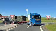Unfall an Autobahn Obwohl die Anschlussstelle Marktschorgast in Fahrtrichtung München gesperrt war, wollte der Fahrer eines Sattelzugs auf die Autobahn gelangen.