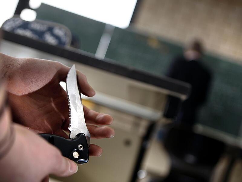 Die Zahl der k&ouml;rperlichen &Uuml;bergriffe auf Lehrkr&auml;fte an deutschen Schulen nimmt zu.