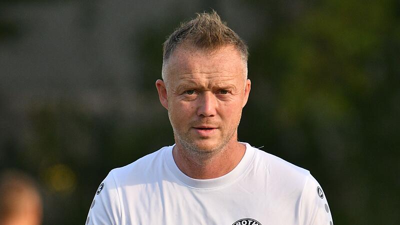 Sebastian Hopfenm&uuml;ller, Trainer der SG Roth-Main Mainroth, tippt die Kreisliga Kronach.