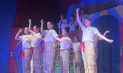 F&uuml;nf Stunden buntes Treiben, bei dem Altbekannte ebenso f&uuml;r Unterhaltung sorgten wie neue Acts, gab es beim NCC in N&uuml;dlingen.