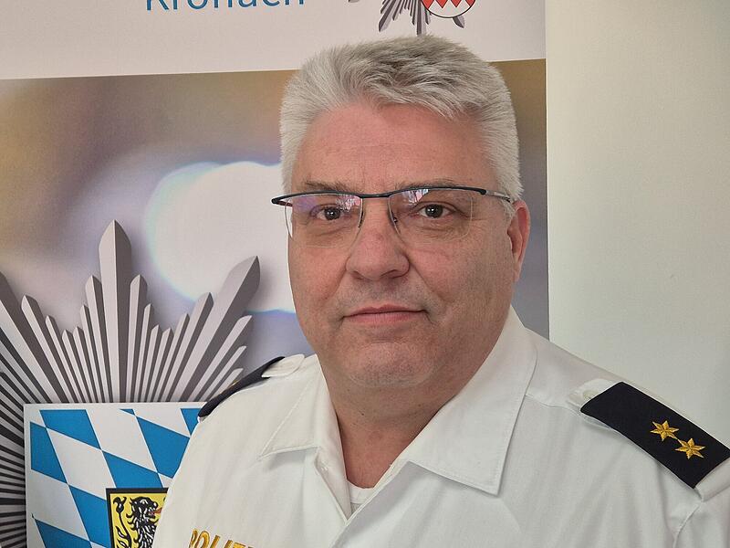 Polizeichef Matthias Schuhb&auml;ck nimmt Stellung zu den Schutz-Streifen der NPD