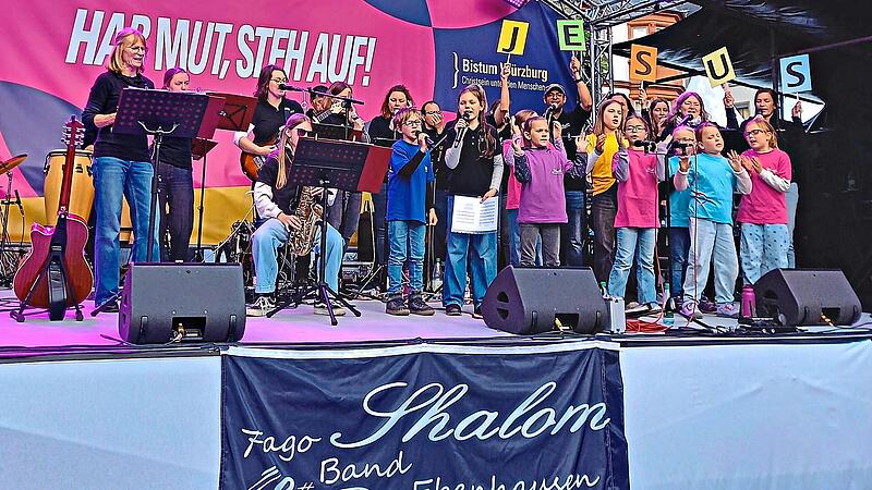 Die Fago-Band Shalom feiert ihr 40-j&auml;hriges Bestehen mit einem Jubil&auml;umskonzert. Ute Schr&ouml;ck
