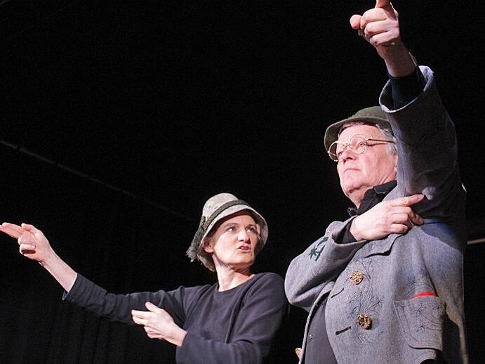 Ziemlich richtungsweisend für guten Humor war die Darbietung von Eli Wasserscheid und Martin Neubauer auf der Bühne der Alten Darre.