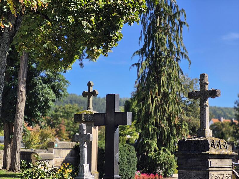2027 soll ein Lichtweg von Kronach leuchtet auch durch den Friedhof f&uuml;hren