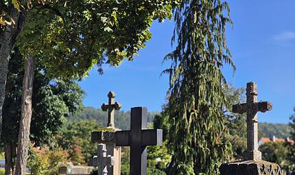 2027 soll ein Lichtweg von Kronach leuchtet auch durch den Friedhof f&uuml;hren