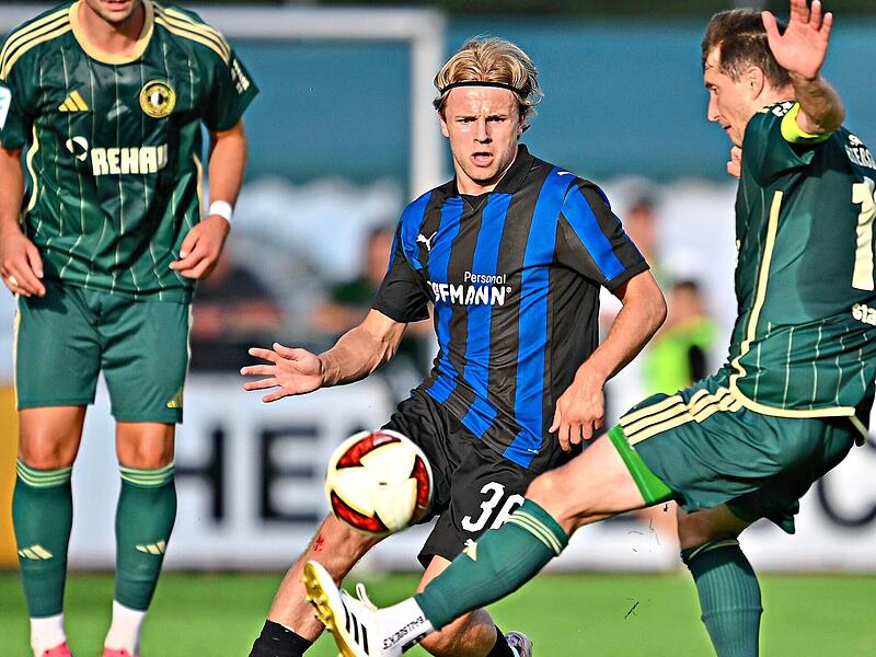 Der geb&uuml;rtige Bamberg Philipp M&uuml;ller (hier im Test gegen den SC Eltersdorf) trifft am Samstag mit der SpVgg Greuther F&uuml;rth in seiner Heimatstadt auf den FC Eintracht und Bruder Felix.Sportfoto Zink