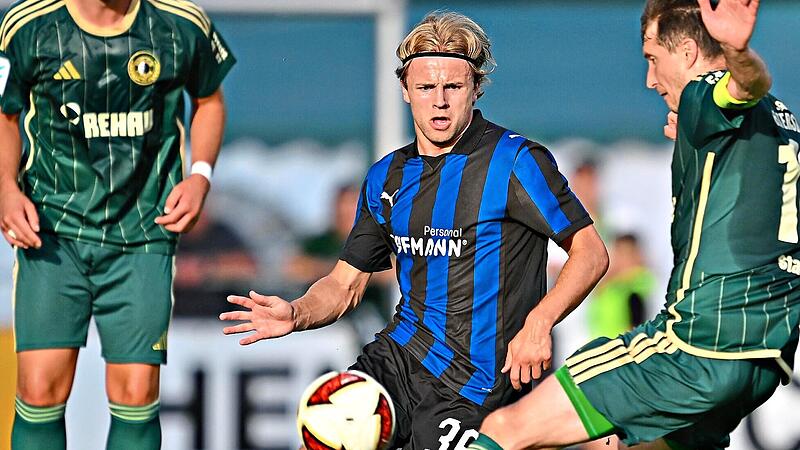 Der geb&uuml;rtige Bamberg Philipp M&uuml;ller (hier im Test gegen den SC Eltersdorf) trifft am Samstag mit der SpVgg Greuther F&uuml;rth in seiner Heimatstadt auf den FC Eintracht und Bruder Felix.Sportfoto Zink