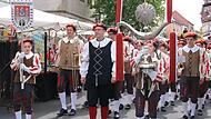 Das Jugendblasorchester M&uuml;nnerstadt war beim Umzug der Heimatspielgemeinde zum Schutzengelmarkt dabei. Die jungen Musikerinnen und Musiker spielen auch beim Trachten- und Sch&uuml;tzenzug zum Oktoberfest in M&uuml;nchen.