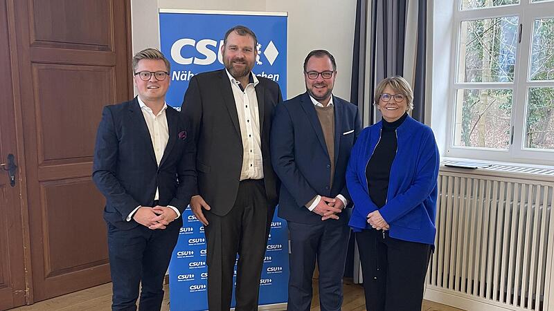 Die CSU in der Stadt und im Landkreis Coburg bereitet sich auf die Landtagswahl vor (von links): Maximilian Forkel, Martin Mittag, Sebastian Straubel und Barbara Kammerscheid. Die CSU in der Stadt und im Landkreis Coburg bereitet sich auf die Landtagswahl vor (von links): Maximilian Forkel, Martin Mittag, Sebastian Straubel und Barbara Kammerscheid.