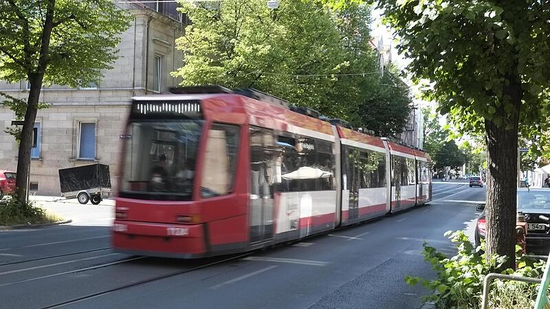 Für die Befürworter des 365-Euro-Tickets in Nürnberg scheint der Zug schon fast abgefahren zu sein. Für die Befürworter des 365-Euro-Tickets in Nürnberg scheint der Zug schon fast abgefahren zu sein.