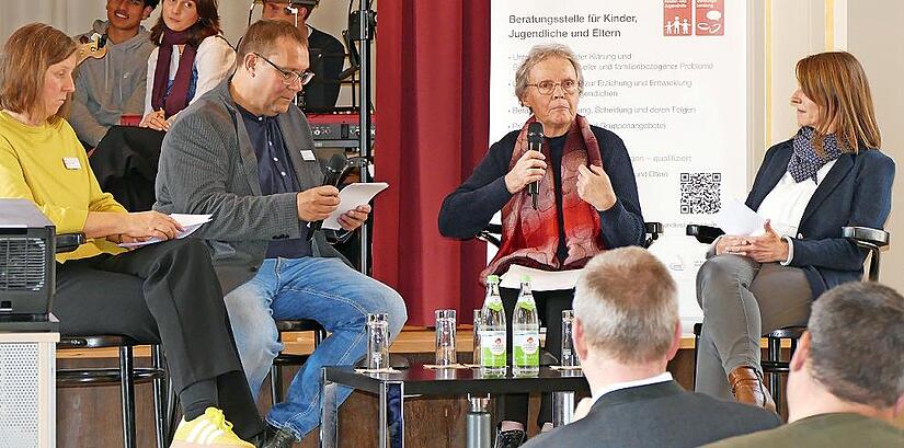 In der Gesprächsrunde wurde in die 60-jährige Geschichte geblickt. Von links: Sabine Mödl, Ralf Postler, Elfriede Hohenadl-Bogner und Stephanie Greim.