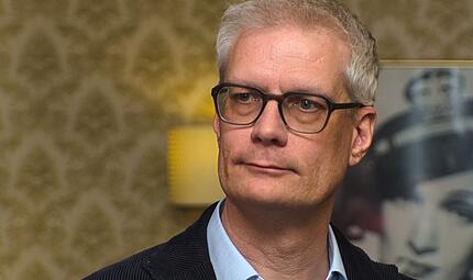 Lange Gesichter bei der SPD: Uwe Kirschstein schafft es nicht, sich in der OB-Stichwahl gegen CSU-Kandidatin Martina Hebendanz durchzusetzen. Nach zehn Jahren wird er sein Amt bald abgeben m&uuml;ssen.