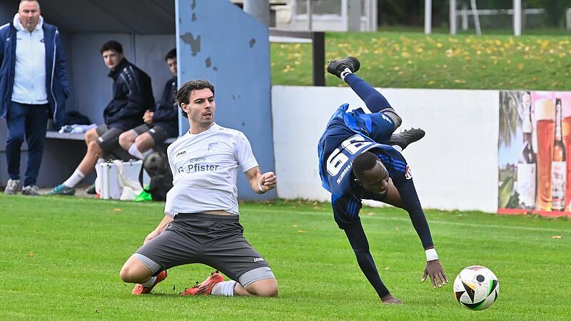 Der Mönchrödener Yusupha Njie war von den Oberhaidern am Wochenende in einigen Situationen nur mit einem Foul zu stoppen. Bei einer Aktion verletzte sich der 21-Jährige folgenschwer.