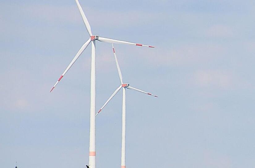 Die Windräder sollen 250 Meter hoch werden. Die Windräder sollen 250 Meter hoch werden.