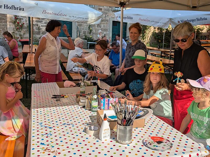 An den Familiennachmittagen geh&ouml;rte das Salinengel&auml;nde mit seinen Mitmach-Stationen den j&uuml;ngsten Festbesuchern.