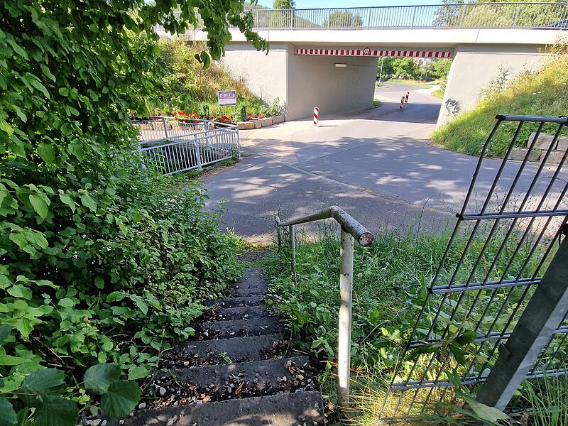 Die Treppe zum Marbachweg soll verbreitert werden. Die Treppe zum Marbachweg soll verbreitert werden.